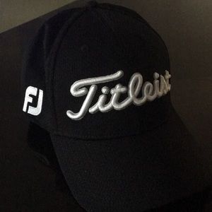 Titleist Pro V1 🧢